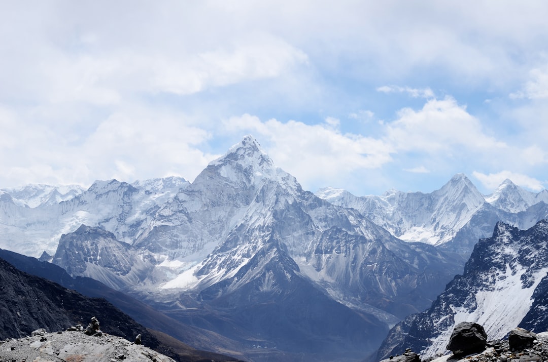 Tenzing trailer Everest Himalayan mountain